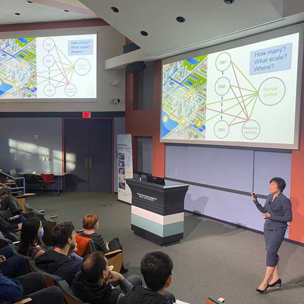 Qilin Li giving presentation