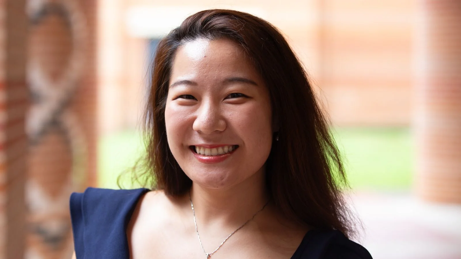 Headshot of Pam Qian on Rice University campus.